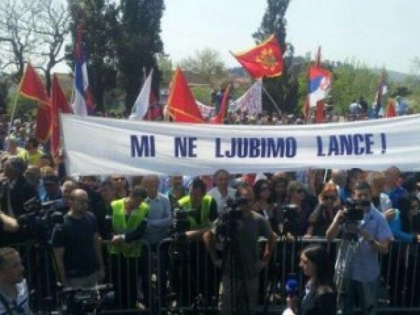 Protest u Podgorici (VIDEO)