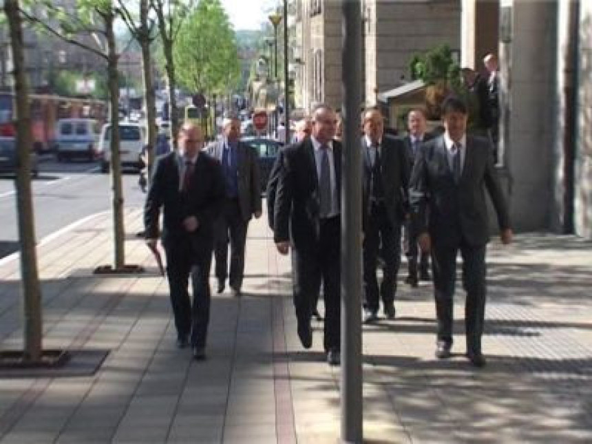 Ristić: Briselski sporazum nepovoljan i neprihvatljiv (VIDEO)