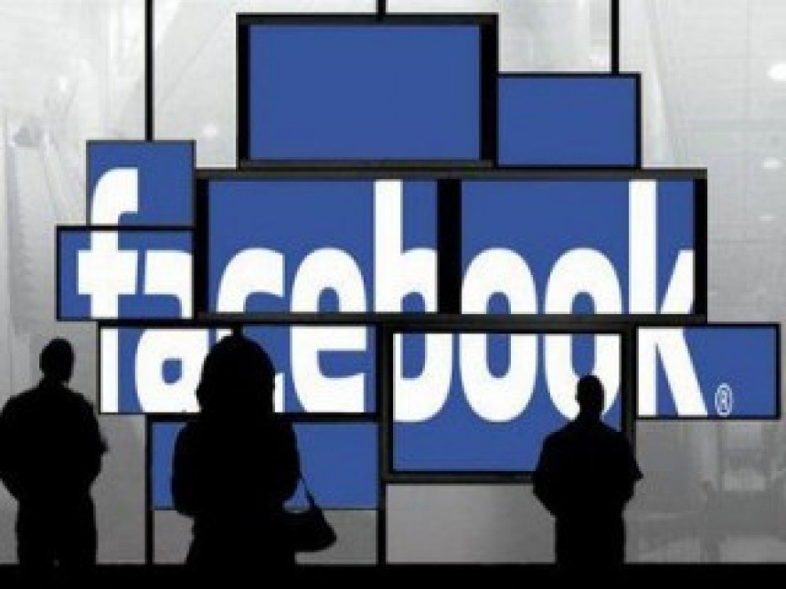 Број корисника Фејсбука у САД мањи за десет милиона 