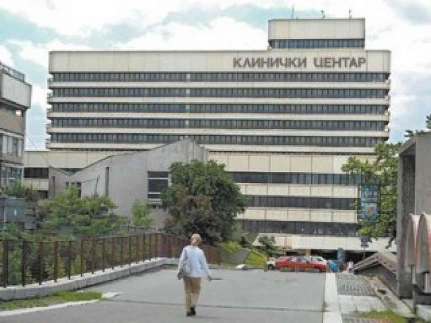 Љекари се још не изјашњавају о стању рањеног младића
