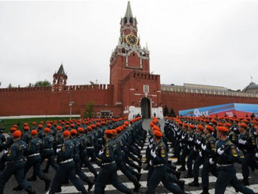 Москва: Традиционална војна парада