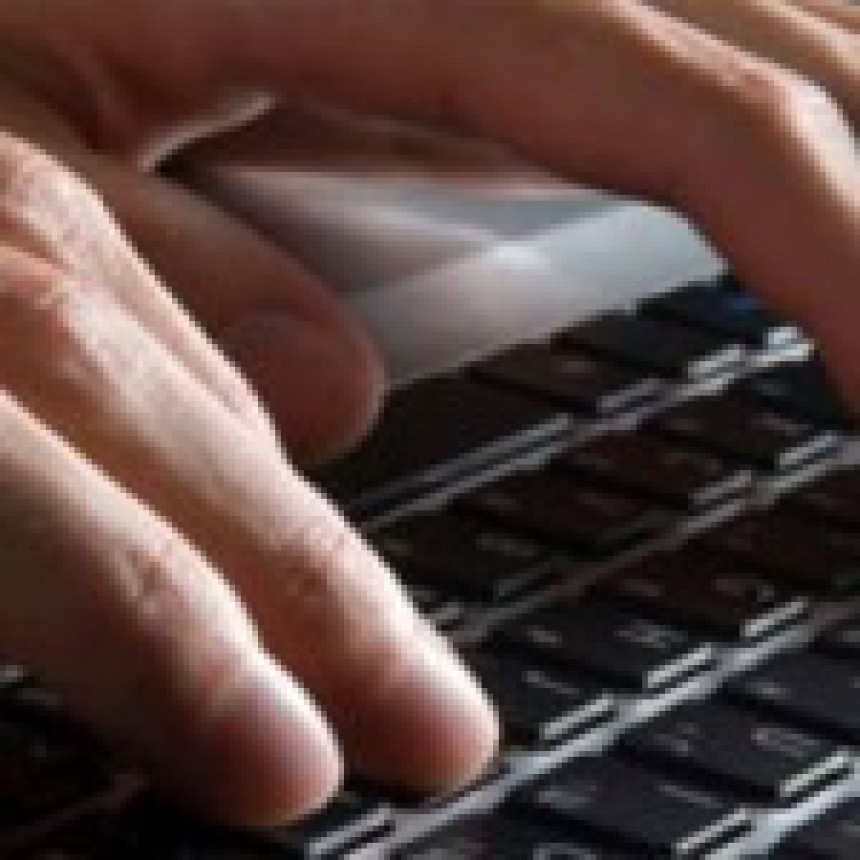 Осам хакера оптужено у истрази за крађу 45 милиона долара
