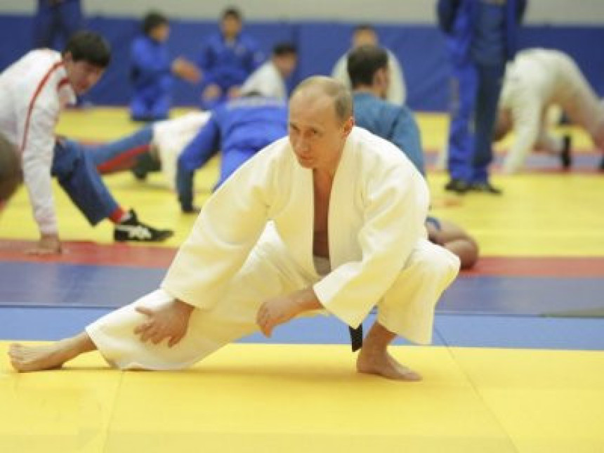 Putin ukinuo vize za sportiste