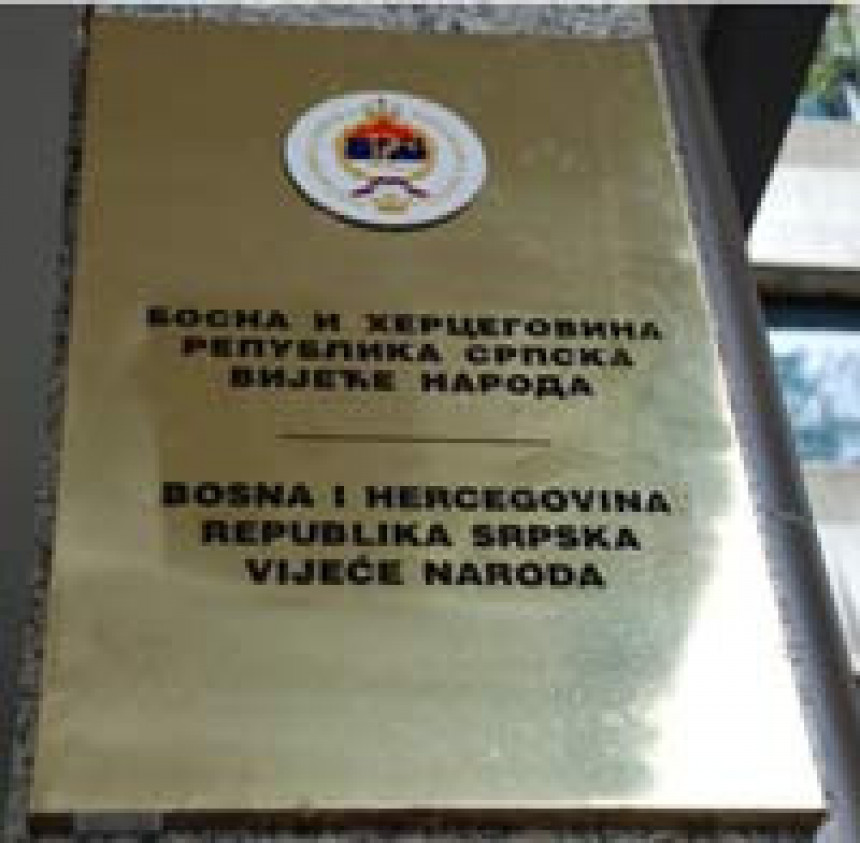 Nisu prihvaćeni amandmani na ustav Srpske