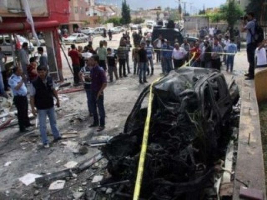 Министри: Експлозија у Бенгазију "случајност"