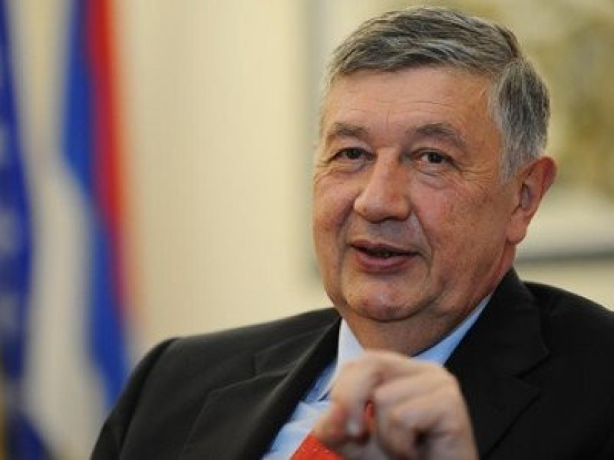 Radmanović: Srpski narod ima pravo na samoopredjeljenje