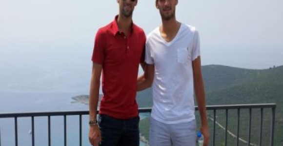Novak odmara na hrvatskom primorju