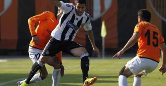 Partizan se obrukao, ali prošao dalje