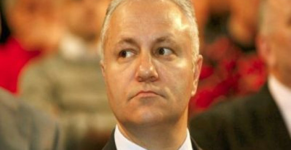 URS ostaje u Vladi, Dinkić dijeli ministarstvo