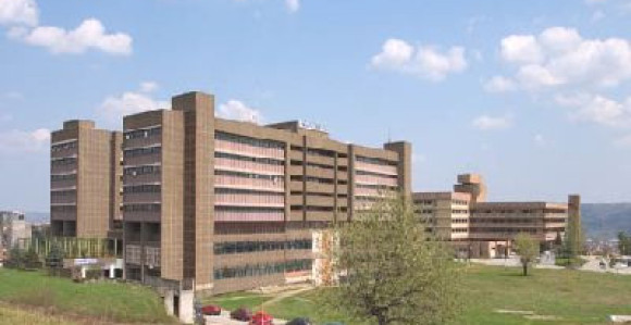 Policajac Slaviša Trifković na kućnoj njezi