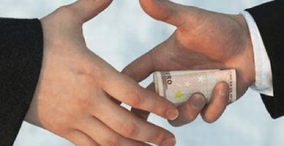 Сви ћуте, а корупција гута милијарде