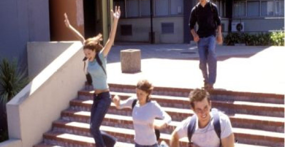 Učenicima zadnja četiri razreda svjedočanstva