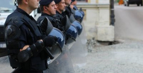 "Dvojezičnost" u Vukovaru čuvaju specijalci