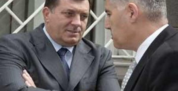 HDZ i SNSD kao rođena braća