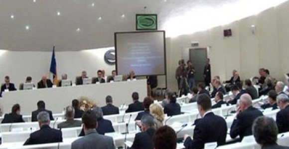 Naplaćuju i odvojenost od porodice