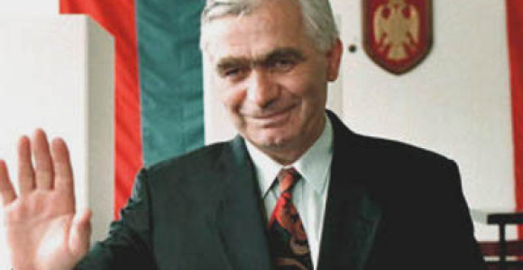 Krajišnik: Milošević Vam je poklonio Sarajevo uz viski!