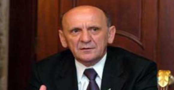 Тихић очекује договор о војној имовини