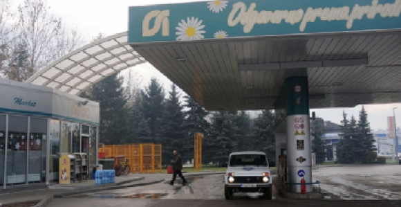 Разбојници опљачкали “Нестро” пумпу