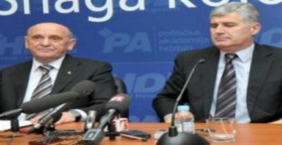 Čović i Tihić nastavljaju razgovore