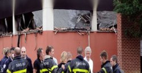 U neredima na severu Francuske povredjeno 16 policajaca