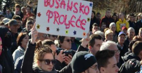Dane Čanković: Za i protiv protesta