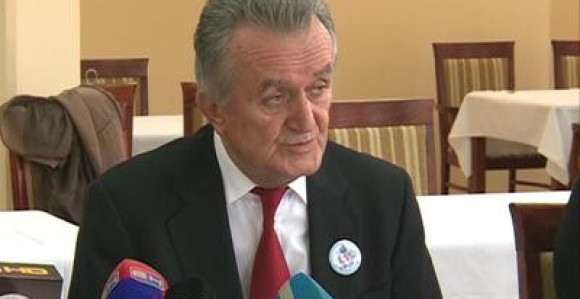 Penzioneri napustili socijaliste (VIDEO)