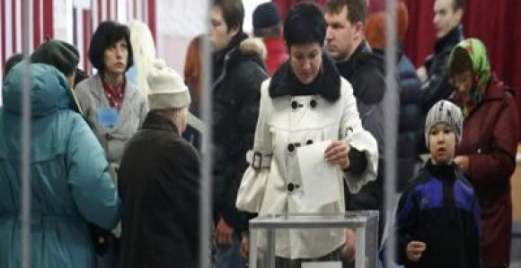 Krim: Do 14.00 časova glasalo 54 odsto građana