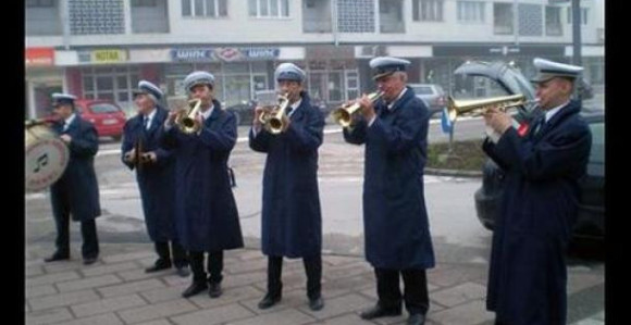 Uranak u Doboju uz zvuke duvačkog orkestra