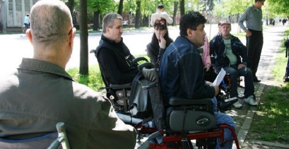 Đokić sačuvao Gojkovića, invalidi protestuju (VIDEO)