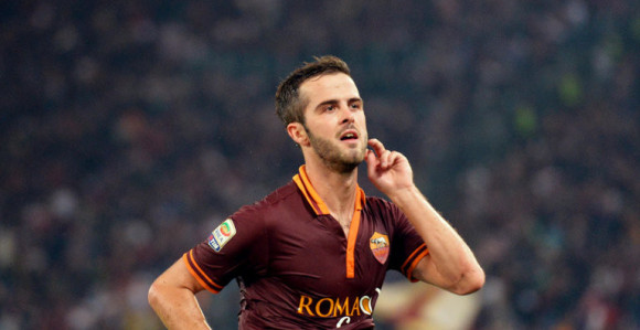 Pjanić u timu meseca