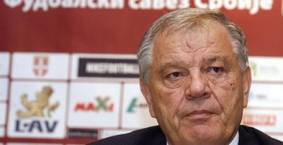 Kad Tole gleda Zvezdu i Partizan?