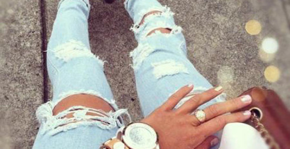 I ove sezone nosimo iscijepane farmerke