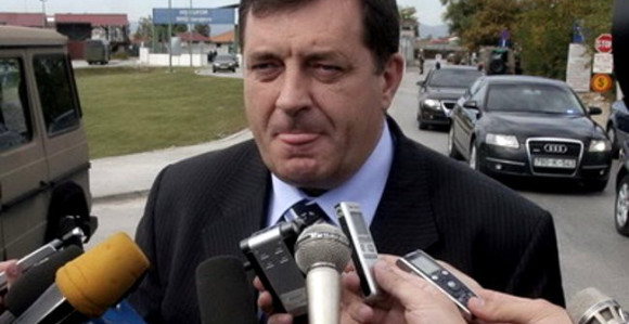 Dodik daje 5 000 KM, ali u vaučerima !?