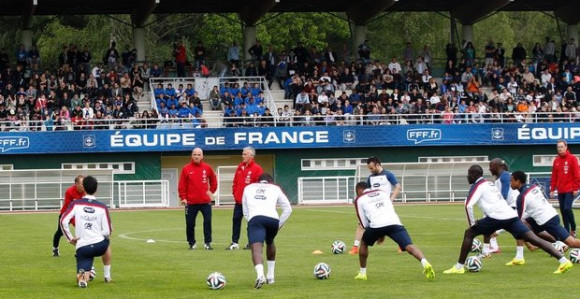 Французи опет гледају фудбал