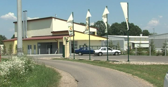 Dodikova farma pilića truje mještane?