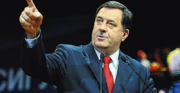 Dodik ucjenjuje radnike RAOP-a: Koga vidim na BN-u, neće biti isplaćen! (VIDEO) 