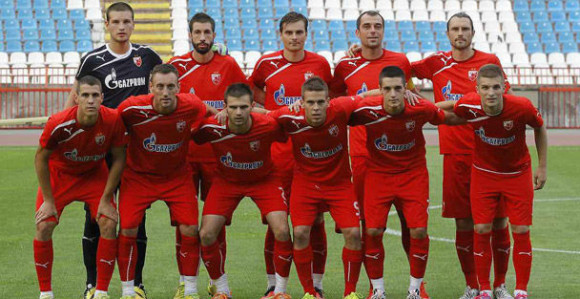 Zvezda i novi igrači 'na ledu'!