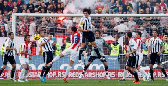 Da li je fudbal jači od besparice?