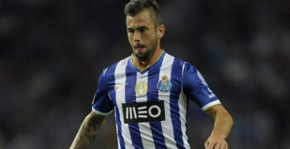 Дефур из Порта у Андерлехт!