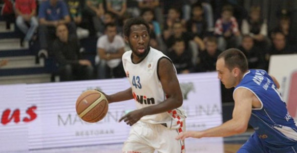 Džons je novi plej Igokee