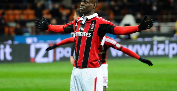 Baloteli na izlaznim vratima Milana