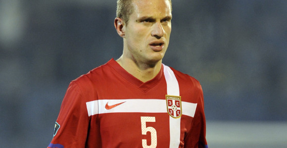 Ser Aleks kriv što Vidić ne igra za Srbiju?!