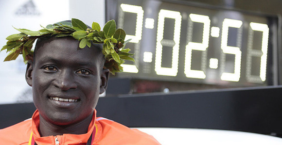 Kimeto postavio SR u maratonu!