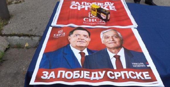 SNSD obmanjuje članstvo stranke
