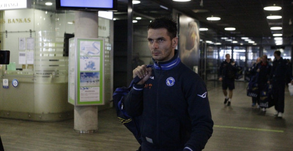 Spahić napustio pripreme BiH!