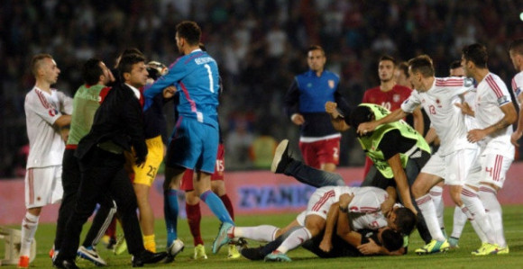 Komentar u Srbiji: Ili mi ili oni!