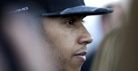 Hamilton ostao bez menadžera