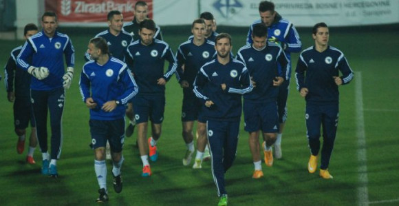 Papetu je isteklo vrijeme! Ko je sljedeći?