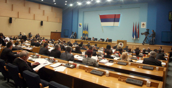 Za poslanike tri zamjenska mandata