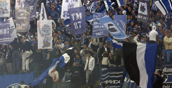 Video: ''Manijaci'' bi da kolju Šešelja?!